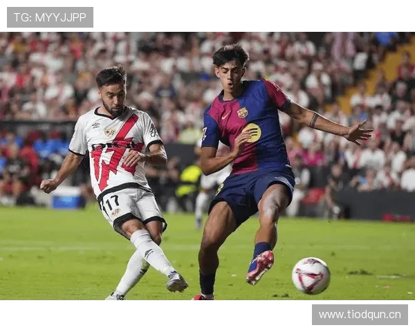 阿贾克斯争冠能力近期出现波动,球队在赛季竞争中稳定性面临考验