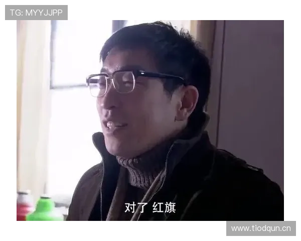 刚刷到陆光祖出门那套，背个包像拎着小豪宅，我这穷酸脸瞬间下线